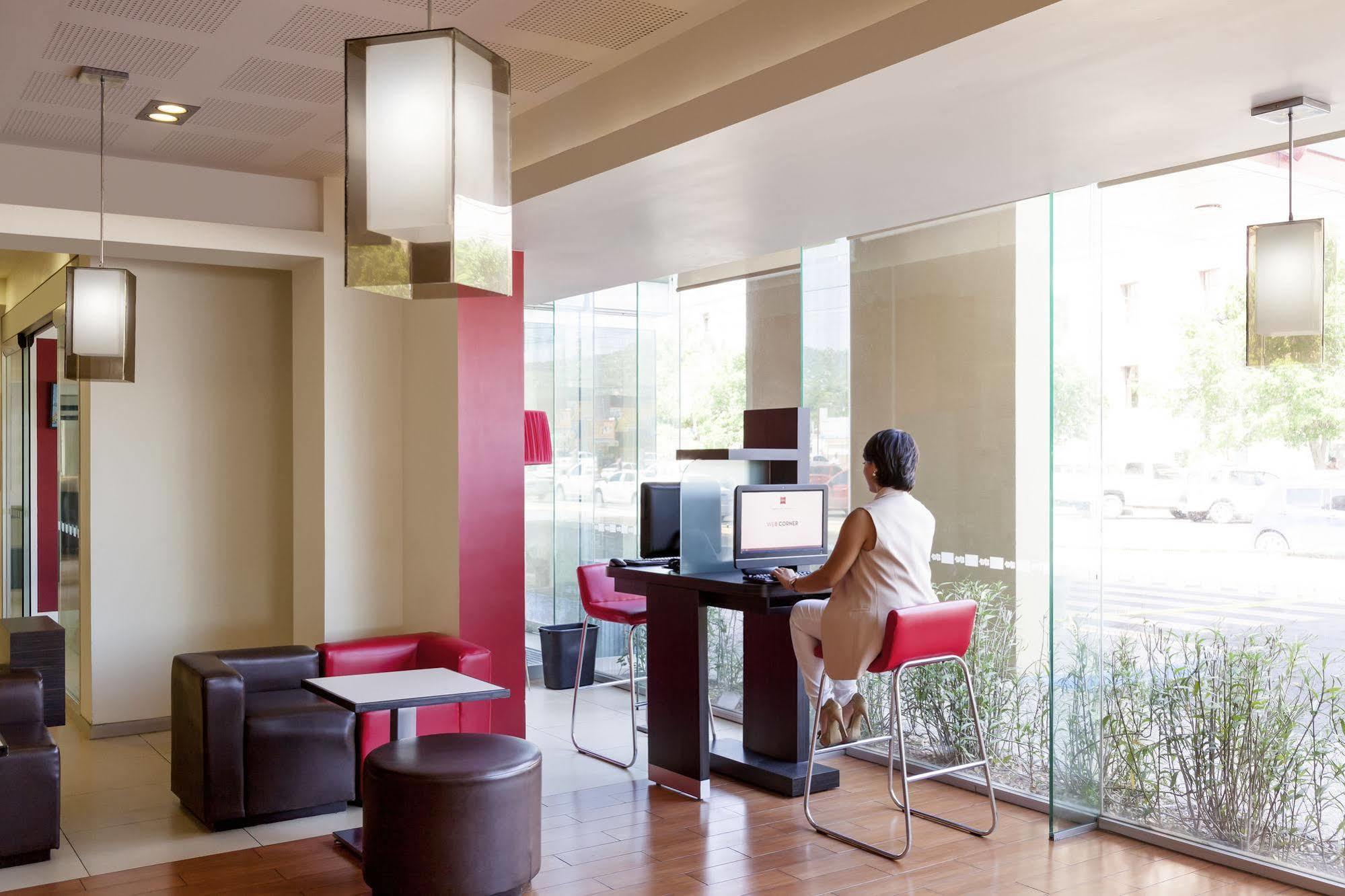Ibis Hermosillo Eksteriør billede